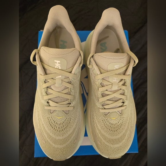 NEW IN BOX Hoka "Arahi 8" Women's Size 9 - Picture 3 of 12